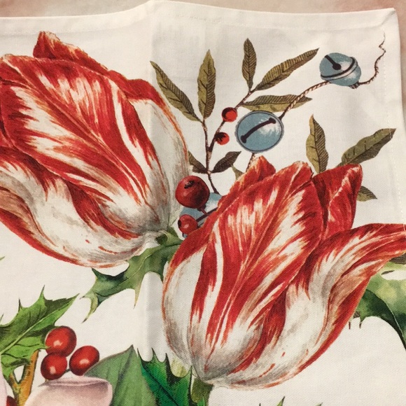 Christmas Bouquet Tulips Holiday Kitchen Towel NWT Cotton 20x28” Michel Design - Picture 2 of 16